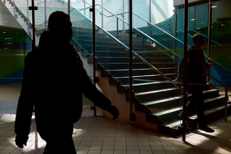 Η απρόσμενη χαρά της φωτογραφίας δρόμου με τη SIGMA BF